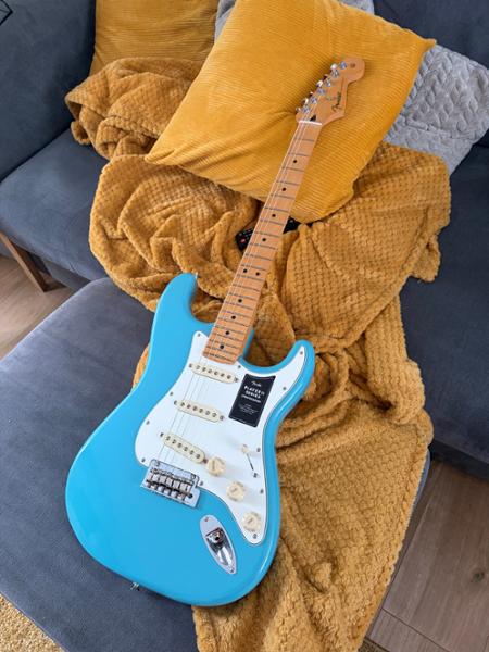 Fender Player II Stratocaster Maple Fingerboard Aquatone Blue