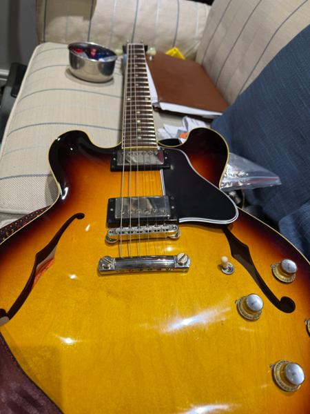 Second Hand Gibson 1961 ES-335 in Vintage Sunburst